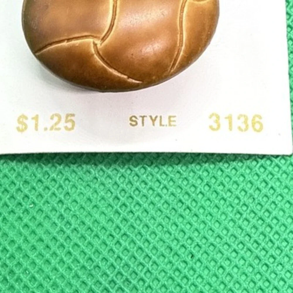 LA MODE Large Brown Faux Leather 4 Round Buttons 1-1/8